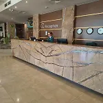 Golden Tulip Hotell