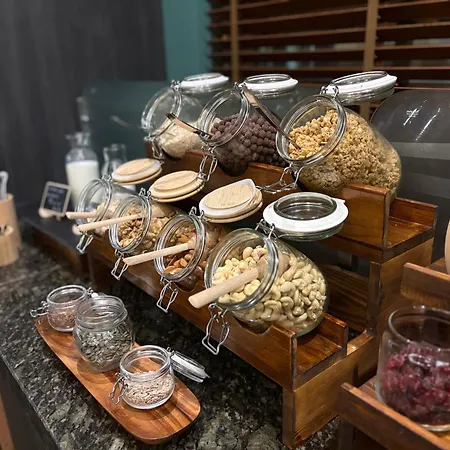 Golden Tulip 酒店 瓦爾納