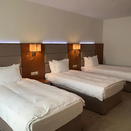 Golden Tulip 4* 瓦爾納