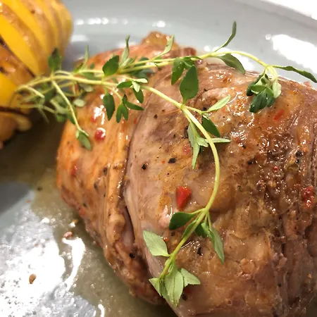 Отель Golden Tulip 4*