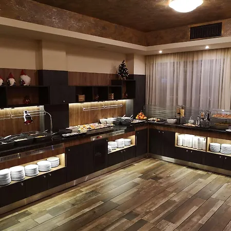 Golden Tulip 酒店 4*