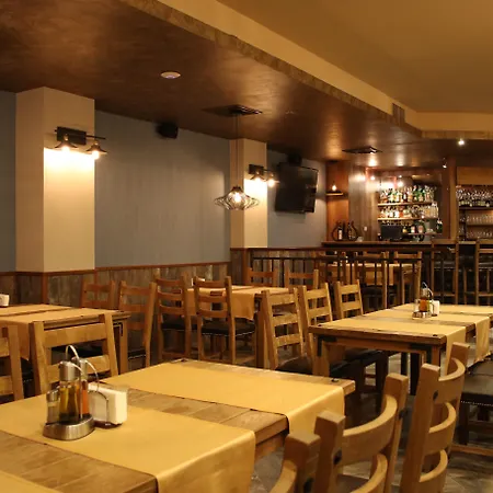 מלון Golden Tulip
