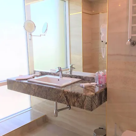 Golden Tulip Hotel