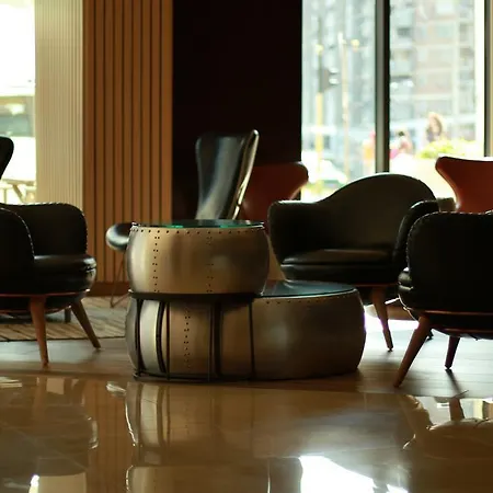 Golden Tulip 4* וארנה