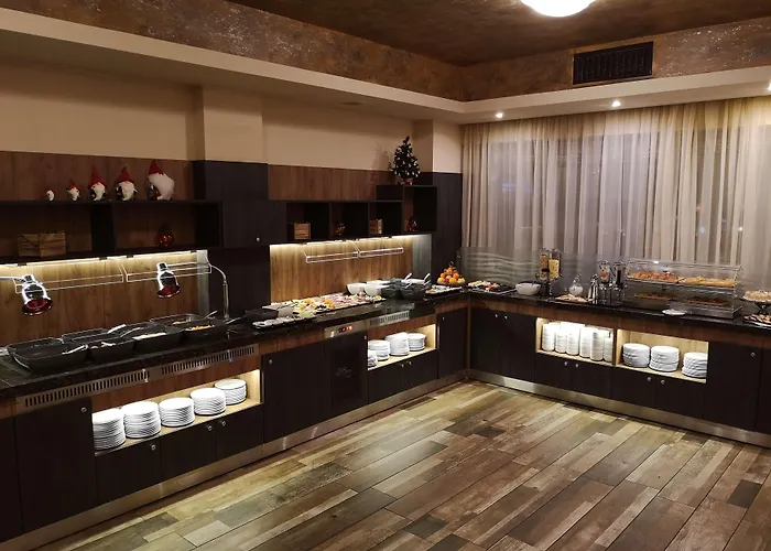 Golden Tulip Szálloda 4*