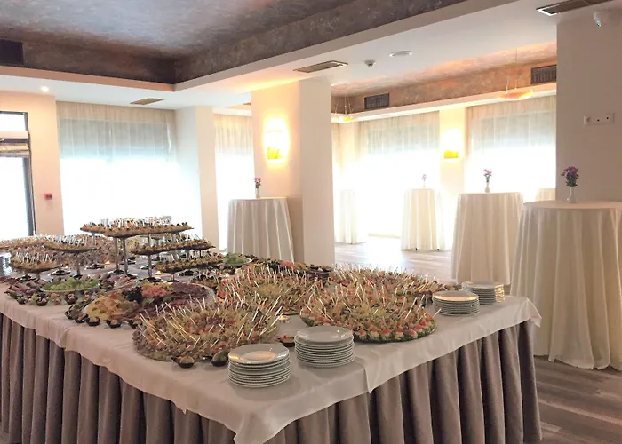 Golden Tulip Szálloda 4*